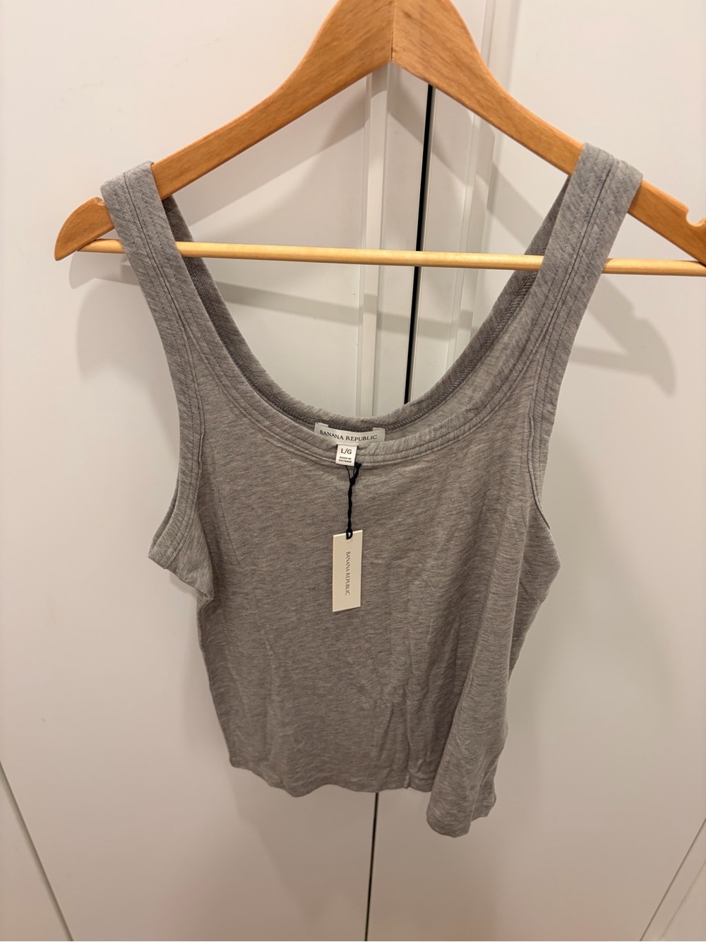 Banana Republic Light Gray Ribbed Scoop Tank